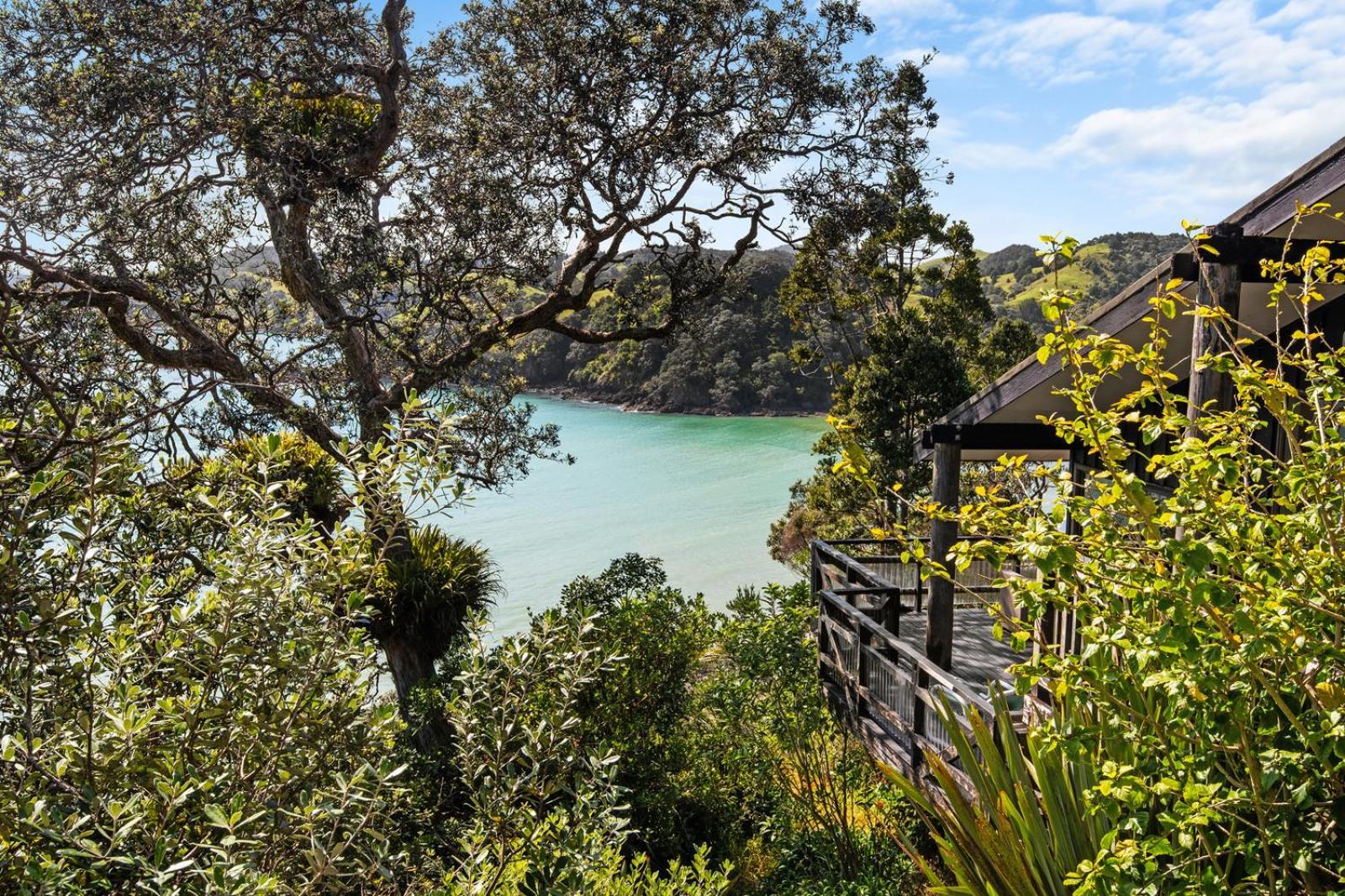 Bayview Beauty - Helena Bay Holiday Home Lyttelton Buitenkant foto